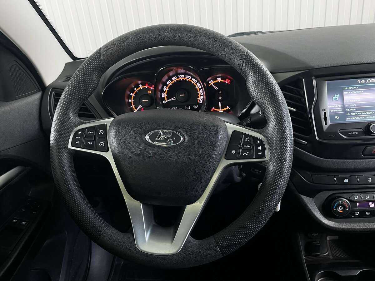 Купить Lada (ВАЗ) Vesta с пробегом. Фото: #9