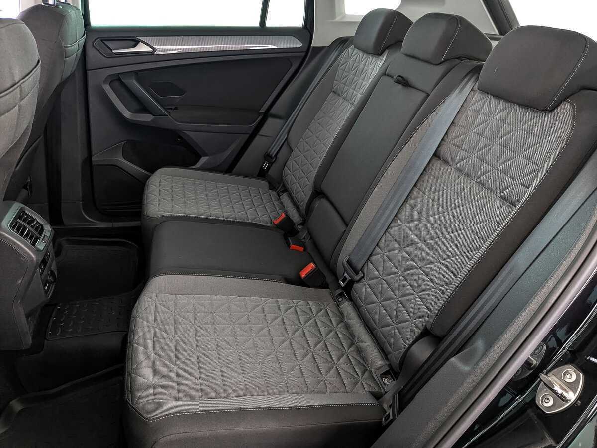 Купить Volkswagen Tiguan с пробегом. Фото: #11
