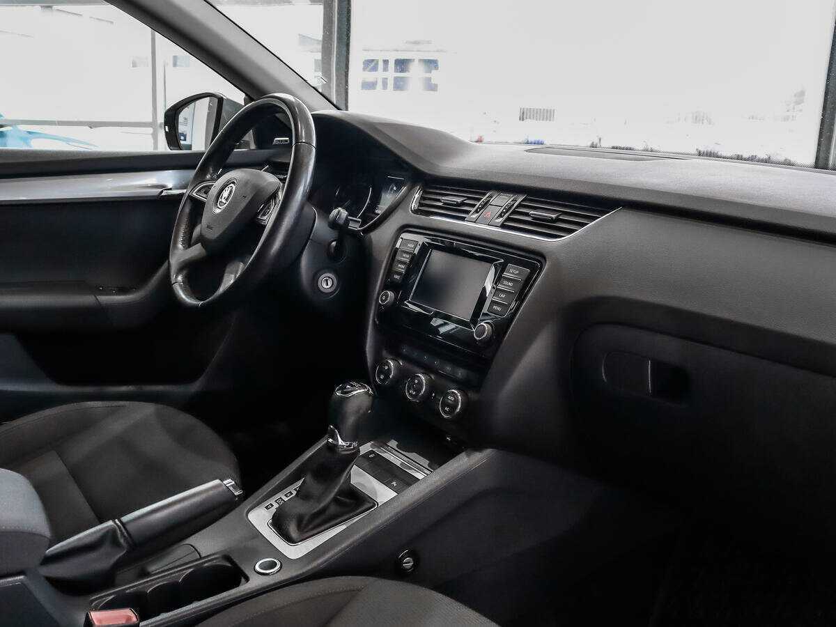 Купить Skoda Octavia с пробегом. Фото: #10