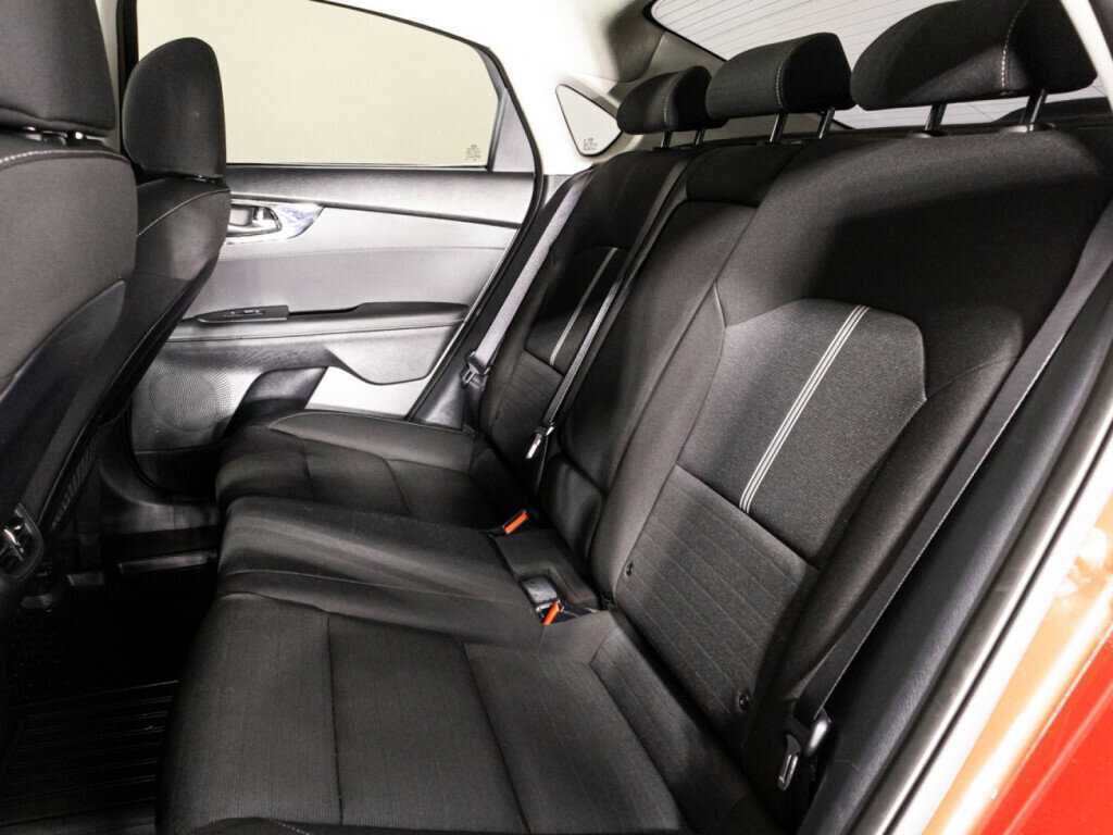 Купить Kia Cerato с пробегом. Фото: #9