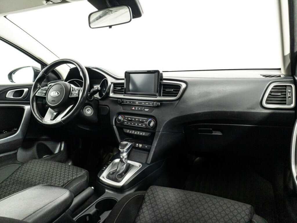 Купить Kia Ceed с пробегом. Фото: #8