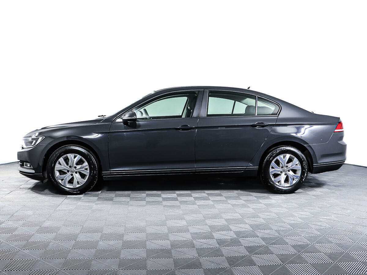 Купить Volkswagen Passat с пробегом. Фото: #7