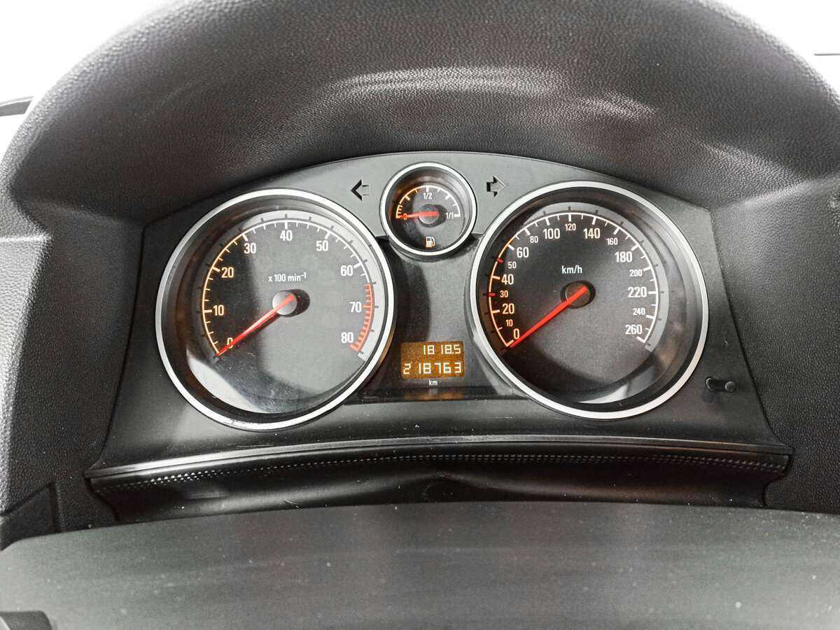 Купить Opel Astra с пробегом. Фото: #10