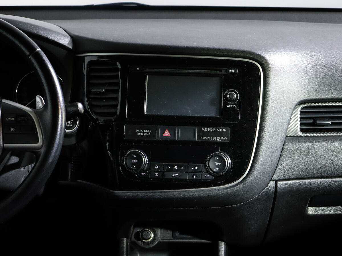 Купить Mitsubishi Outlander с пробегом. Фото: #10