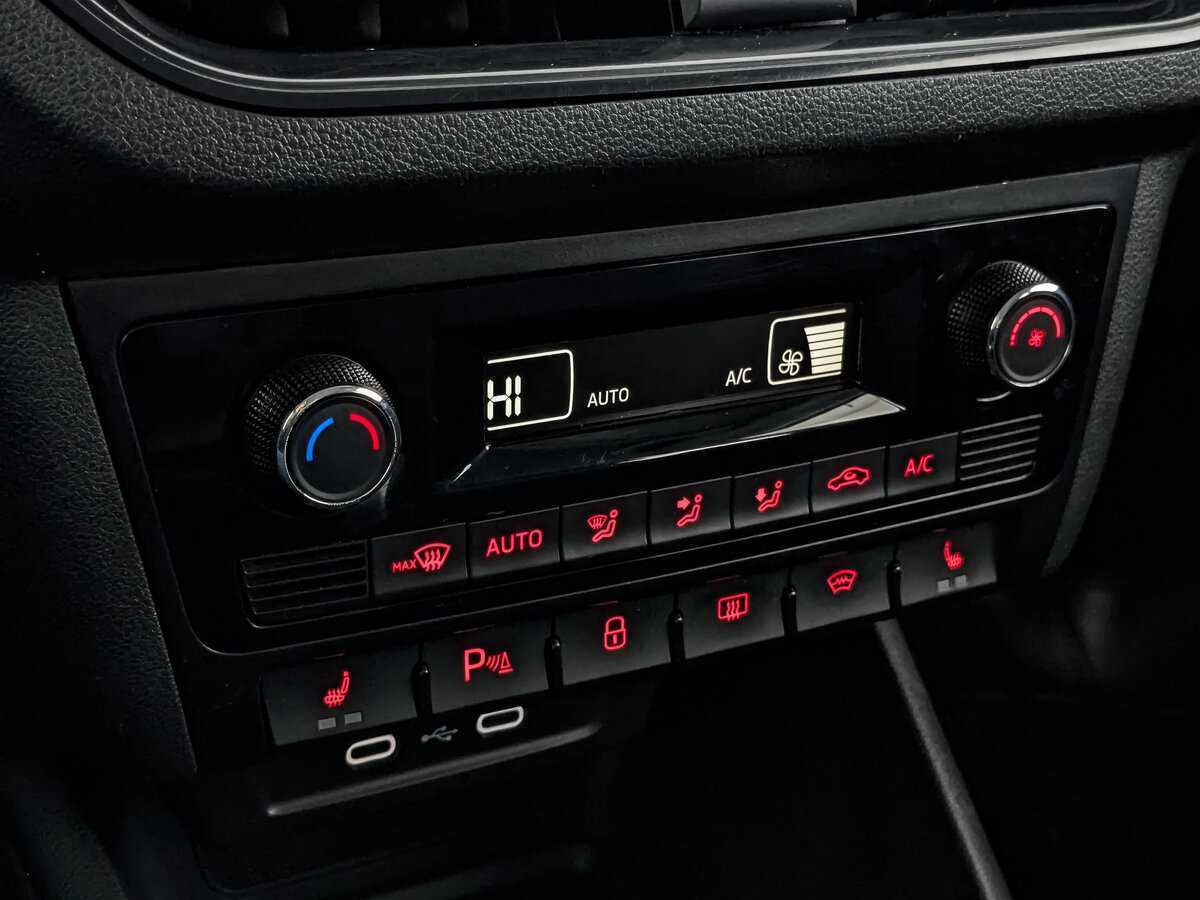 Купить Volkswagen Polo с пробегом. Фото: #20