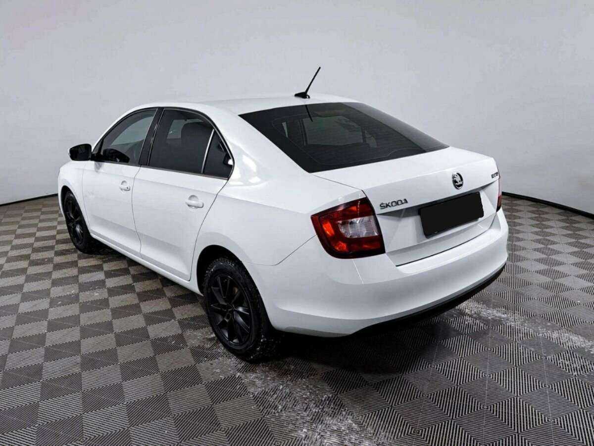 Купить Skoda Rapid с пробегом. Фото: #6