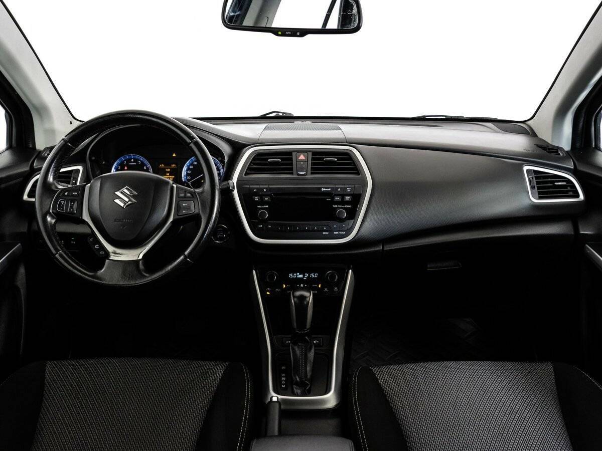 Купить Suzuki SX4 с пробегом. Фото: #9