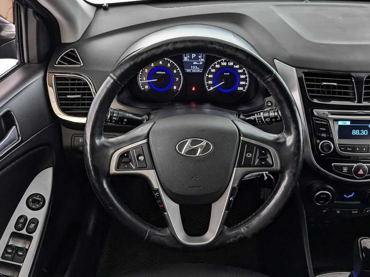 Купить Hyundai Solaris с пробегом. Фото: #16