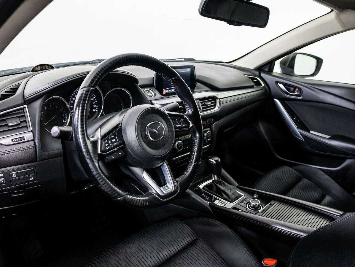Купить Mazda 6 с пробегом. Фото: #10