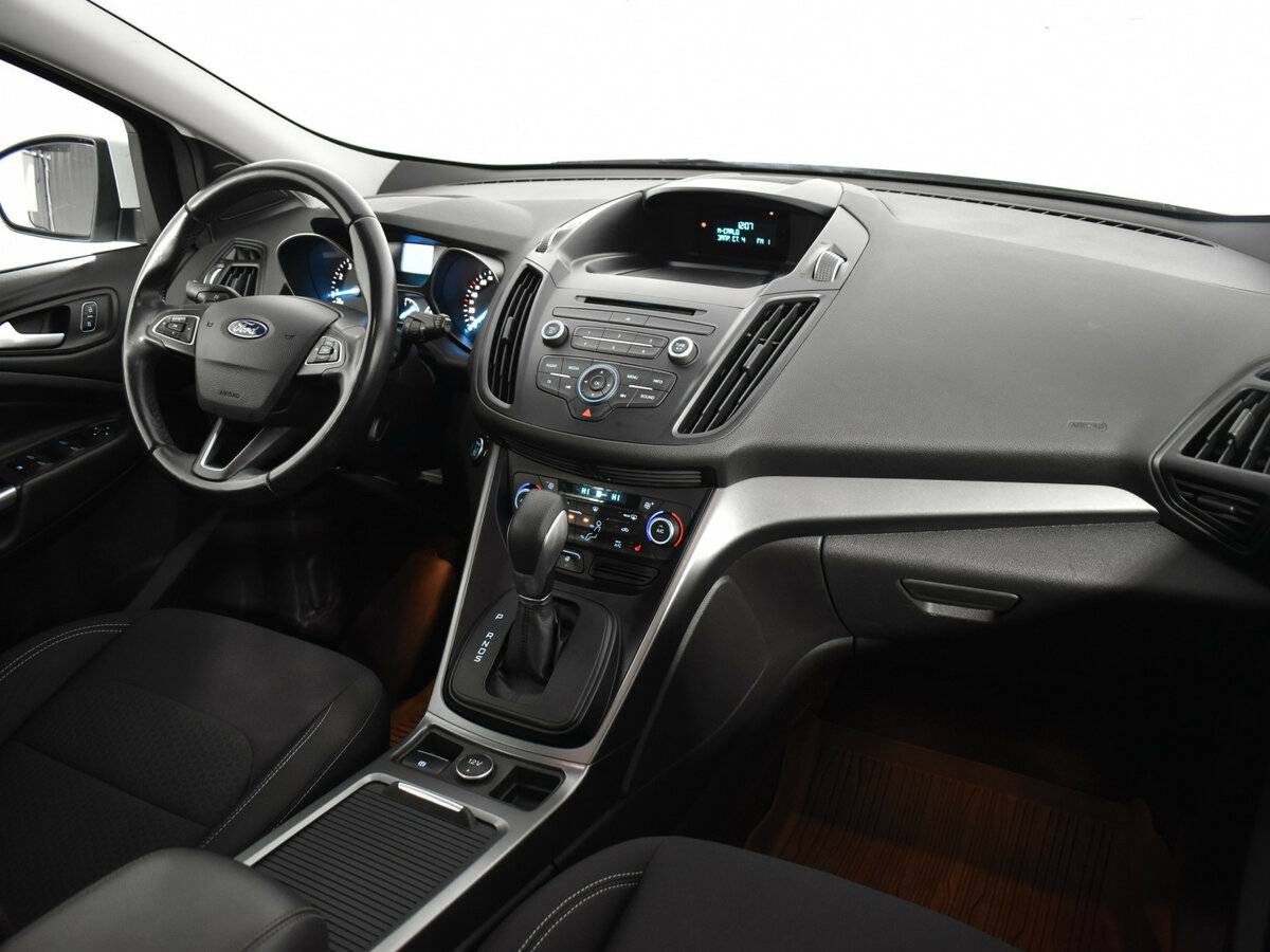 Купить Ford Kuga с пробегом. Фото: #7