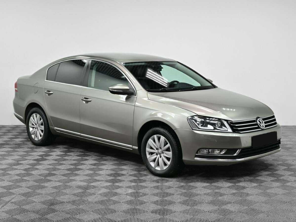 Купить Volkswagen Passat с пробегом. Фото: #2