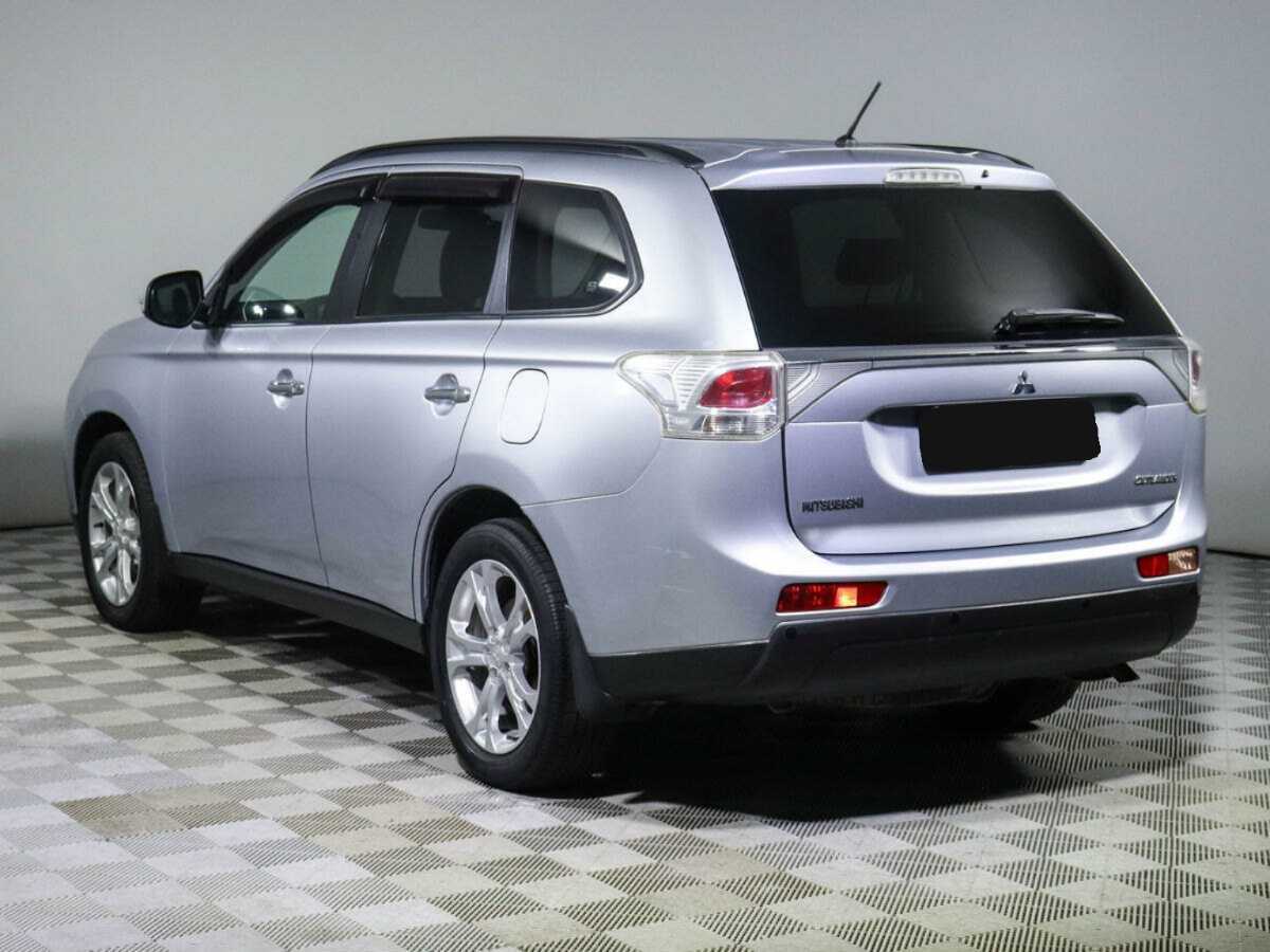Купить Mitsubishi Outlander с пробегом. Фото: #6