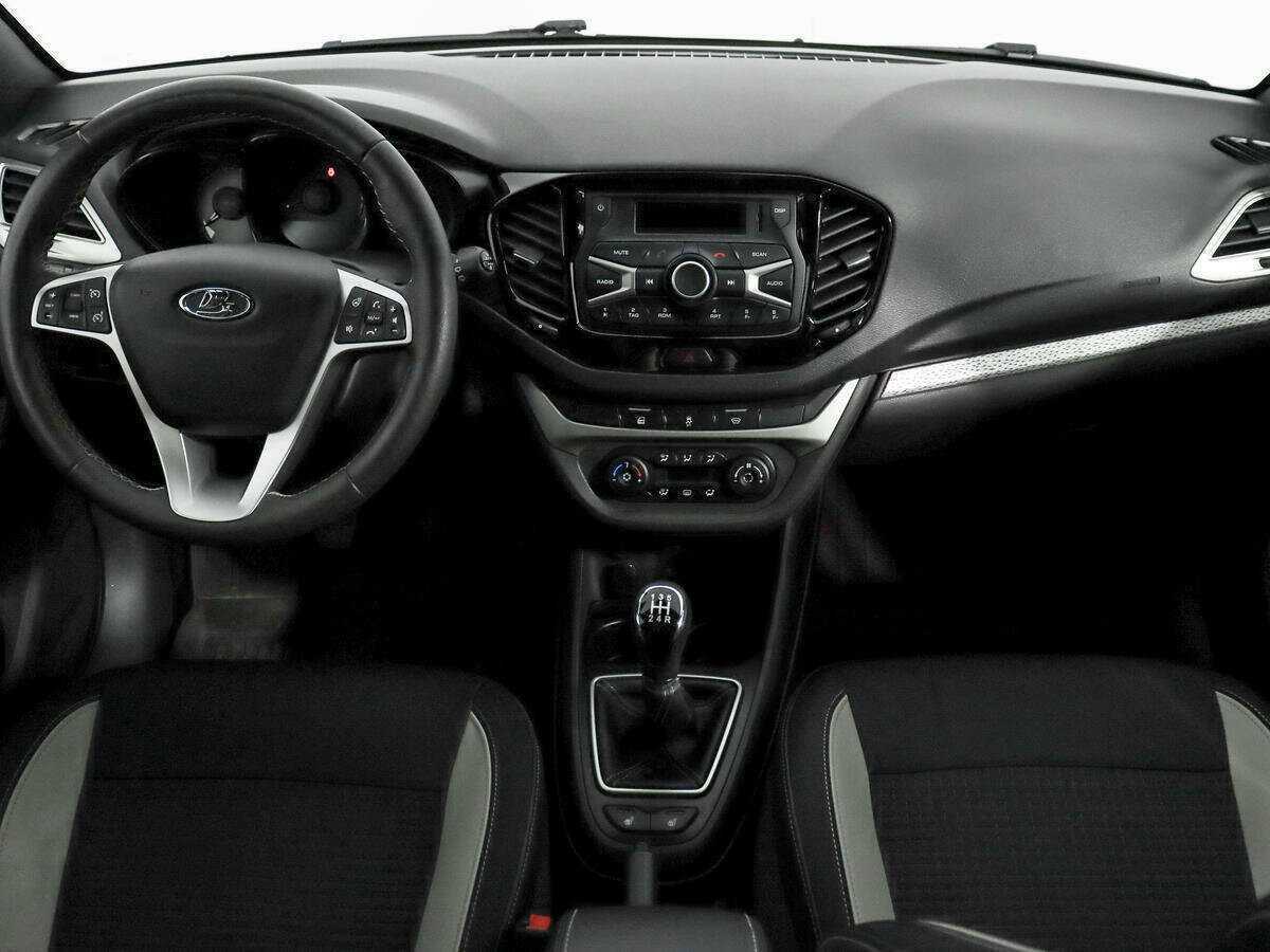 Купить Lada (ВАЗ) Vesta с пробегом. Фото: #11