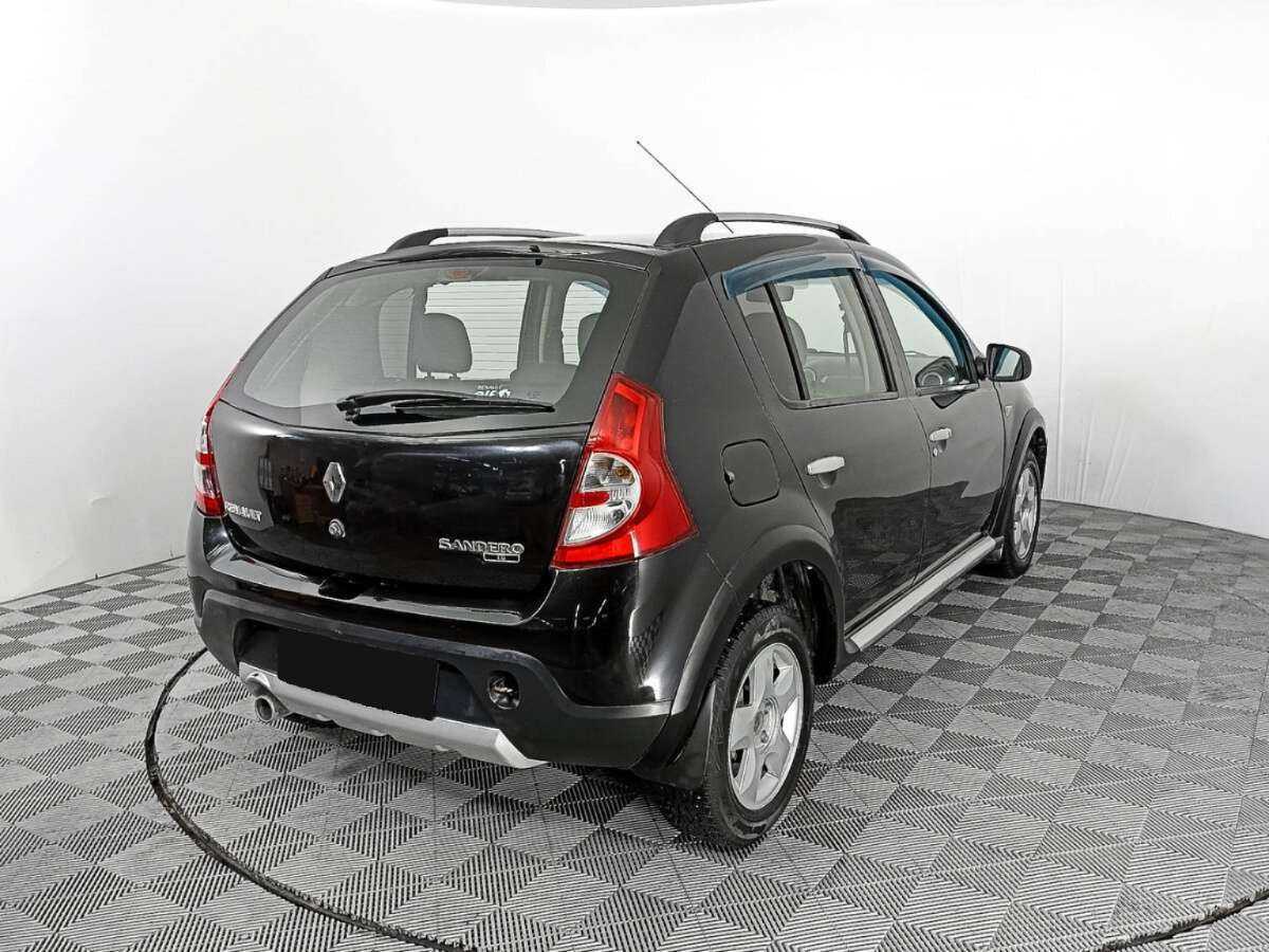 Купить Renault Sandero с пробегом. Фото: #4