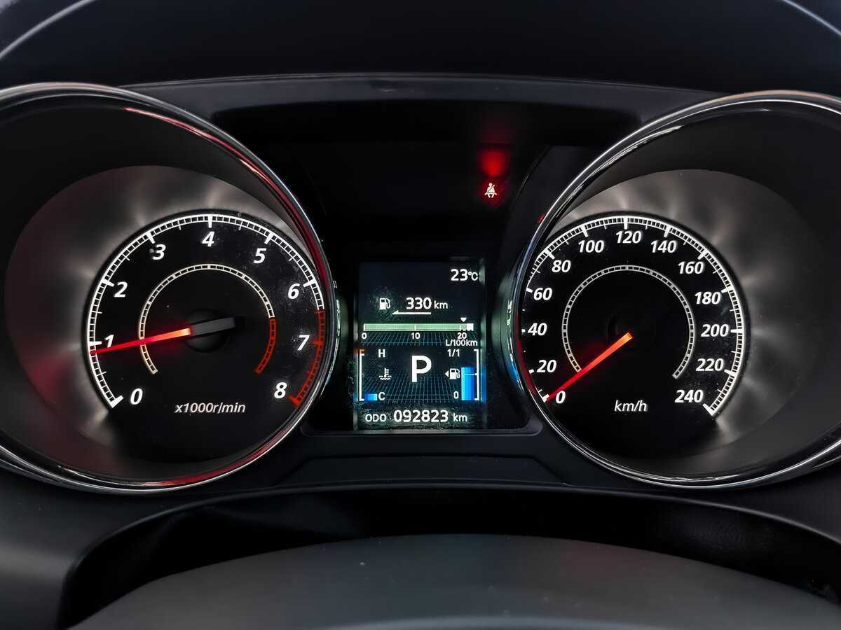 Купить Mitsubishi ASX с пробегом. Фото: #10