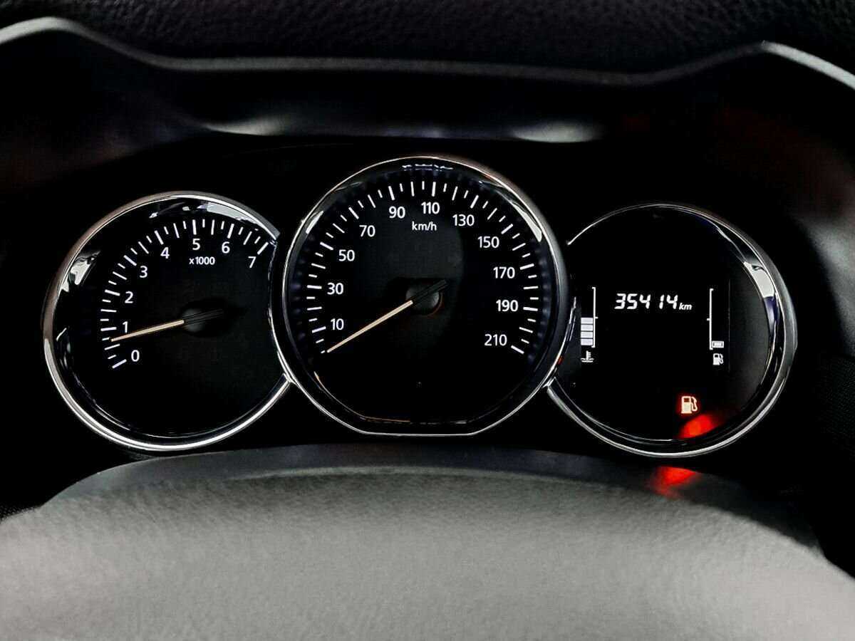 Купить Renault Duster с пробегом. Фото: #8