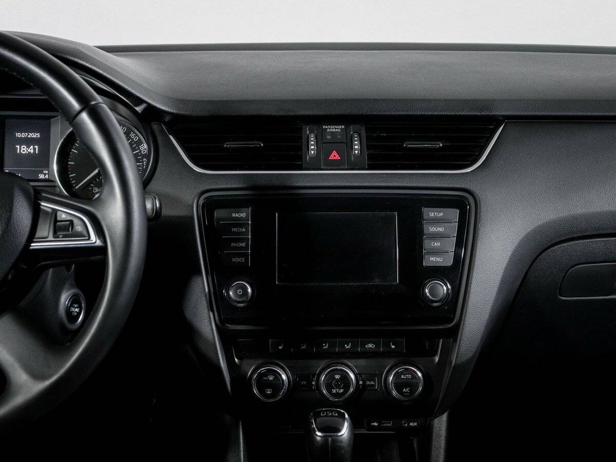 Купить Skoda Octavia с пробегом. Фото: #12