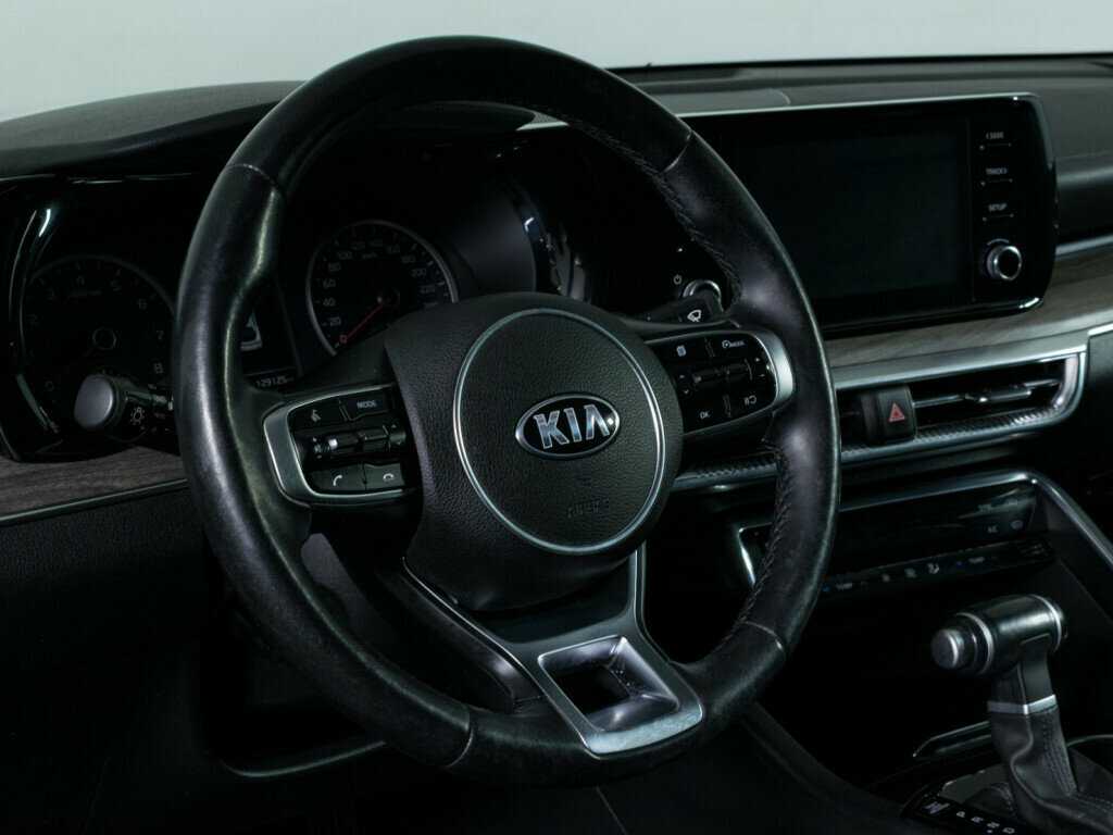 Купить Kia K5 с пробегом. Фото: #11