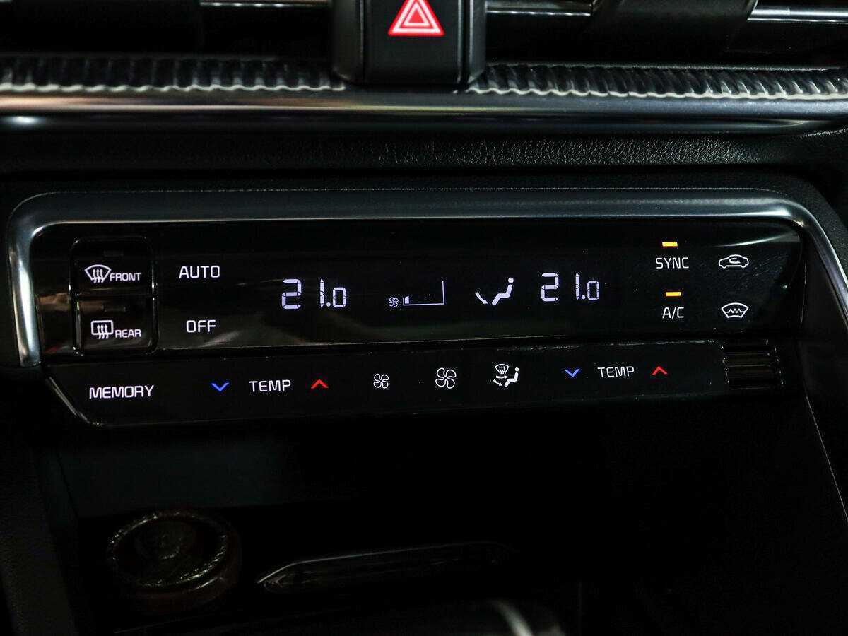 Купить Kia K5 с пробегом. Фото: #22