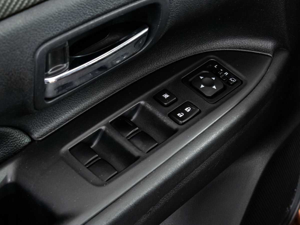 Купить Mitsubishi Outlander с пробегом. Фото: #14