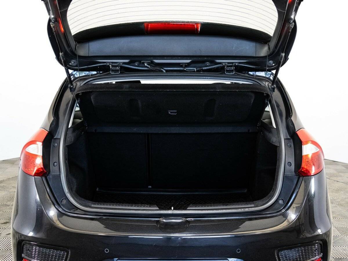 Купить Kia Ceed с пробегом. Фото: #17