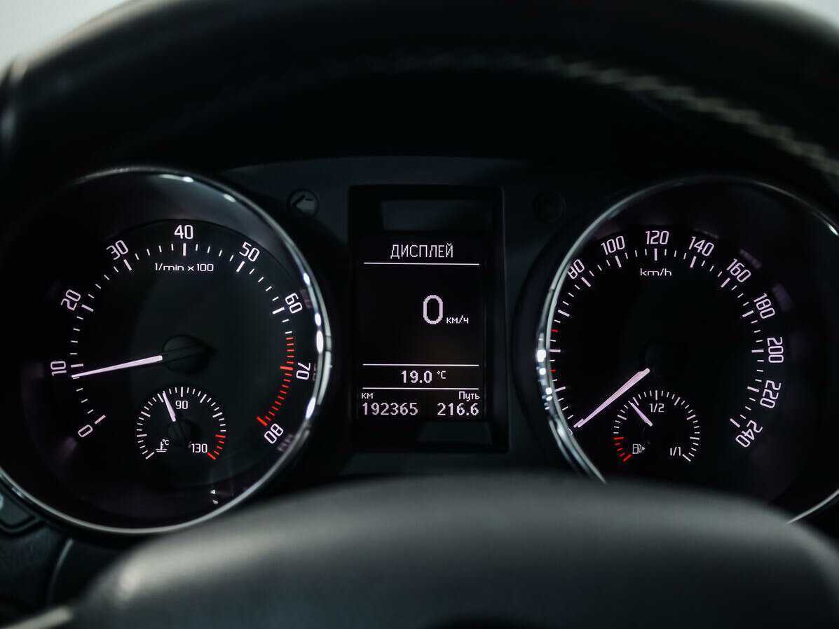 Купить Skoda Yeti с пробегом. Фото: #15