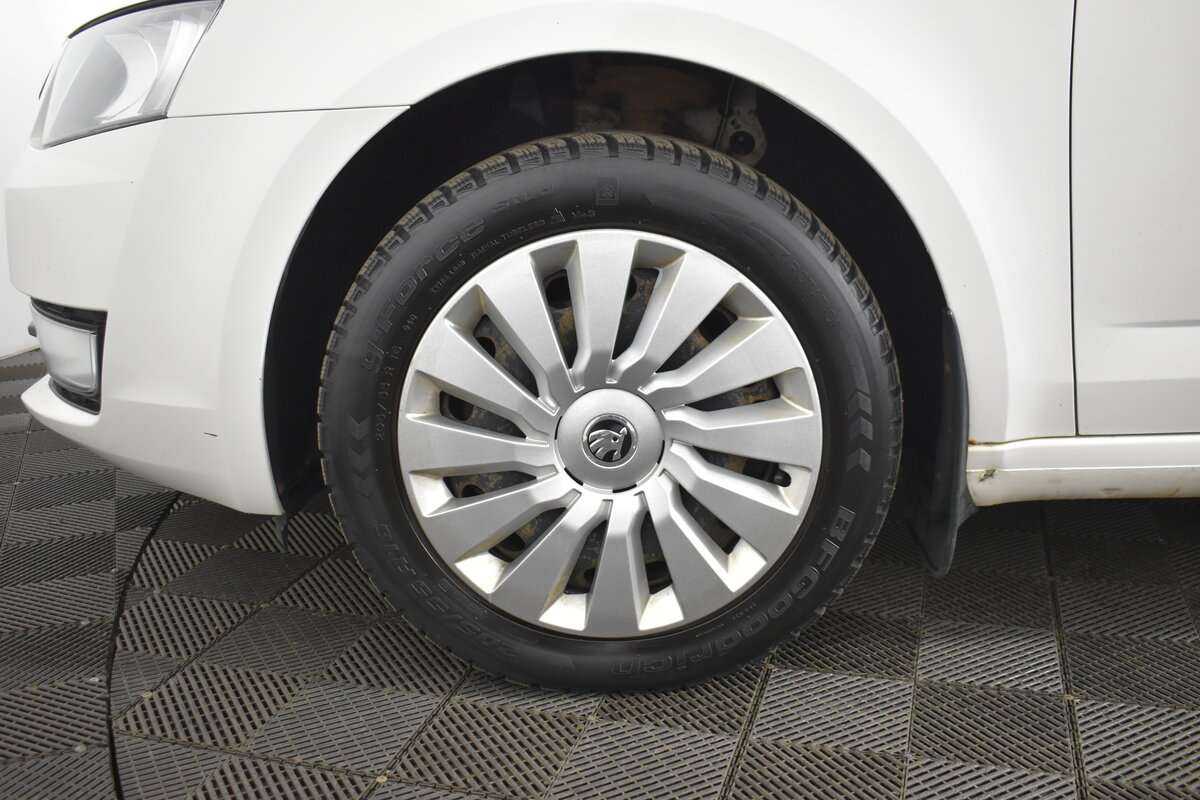 Купить Skoda Octavia с пробегом. Фото: #10