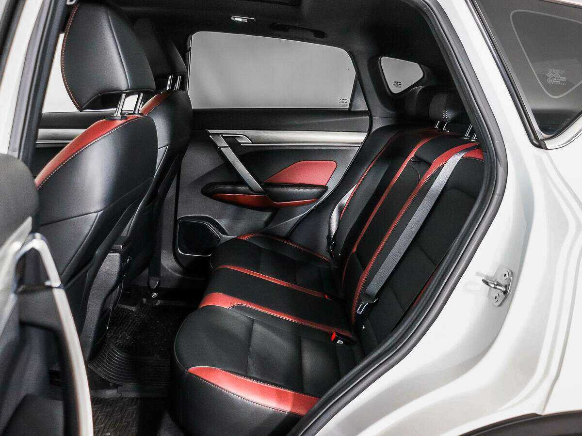 Купить Geely Coolray с пробегом. Фото: #11