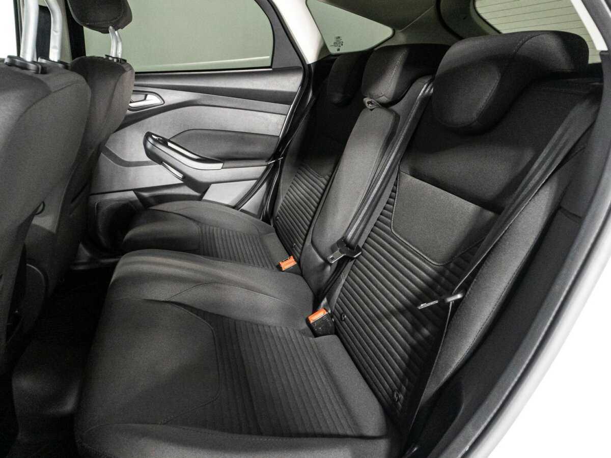 Купить Ford Focus с пробегом. Фото: #9