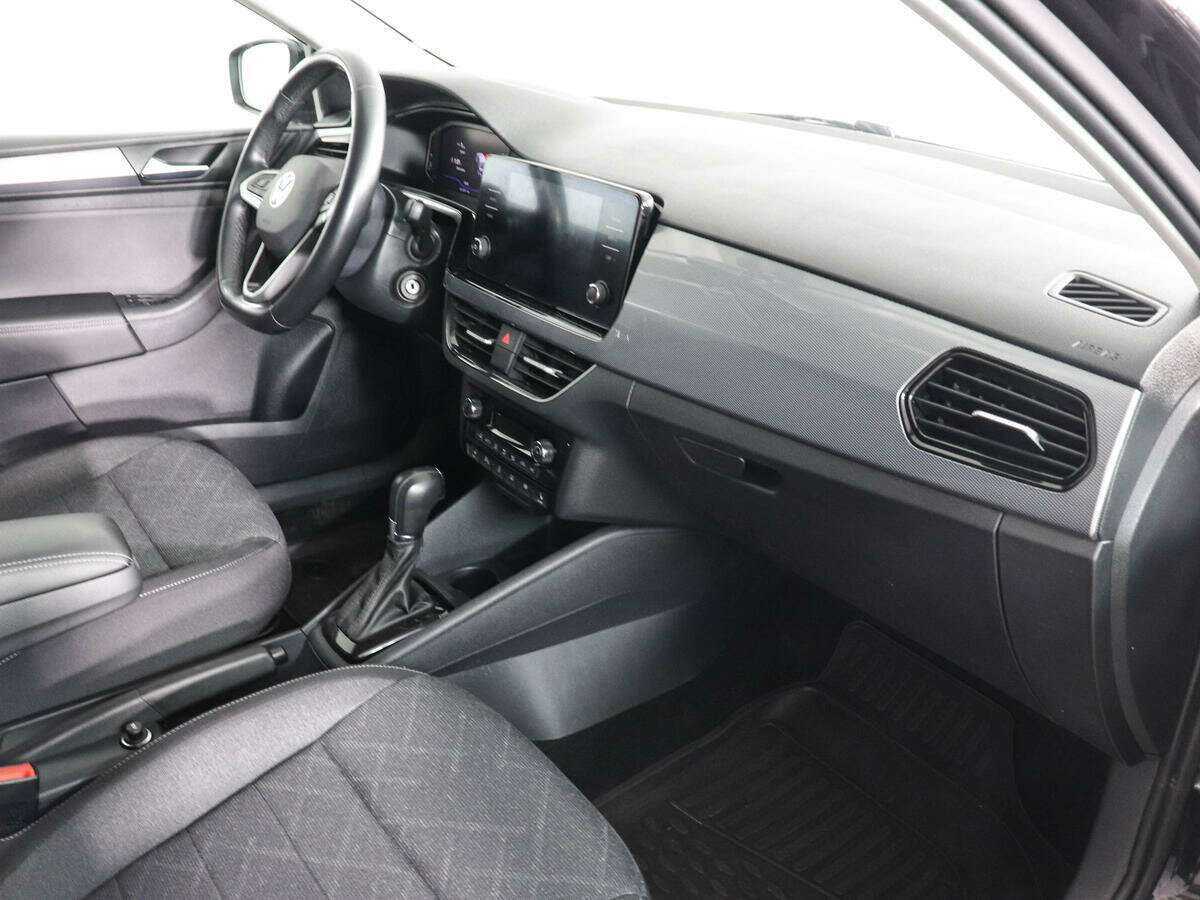 Купить Volkswagen Polo с пробегом. Фото: #9