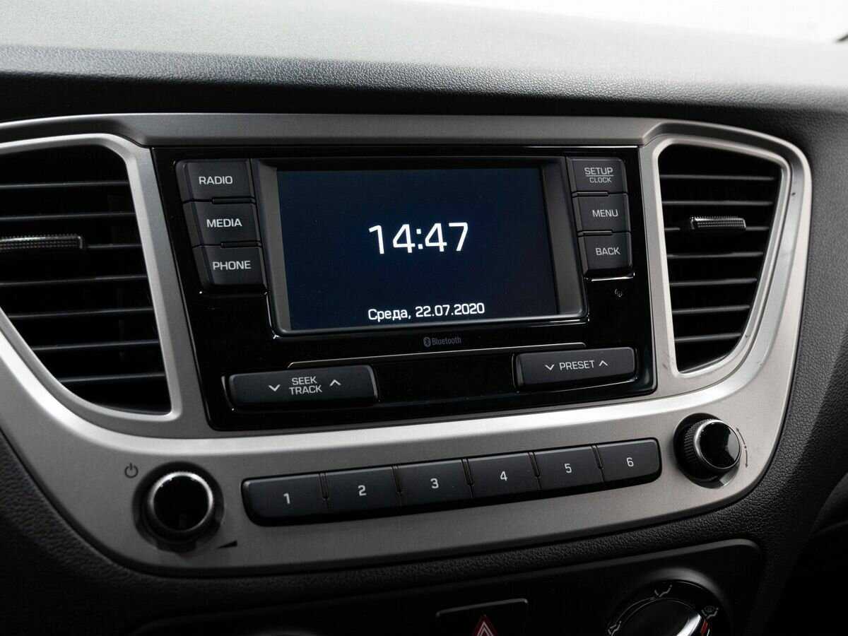 Купить Hyundai Solaris с пробегом. Фото: #20