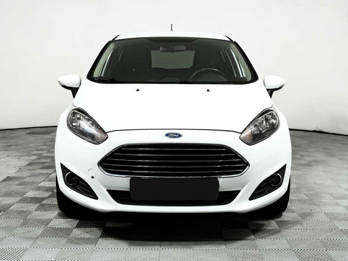 Купить Ford Fiesta с пробегом. Фото: #1