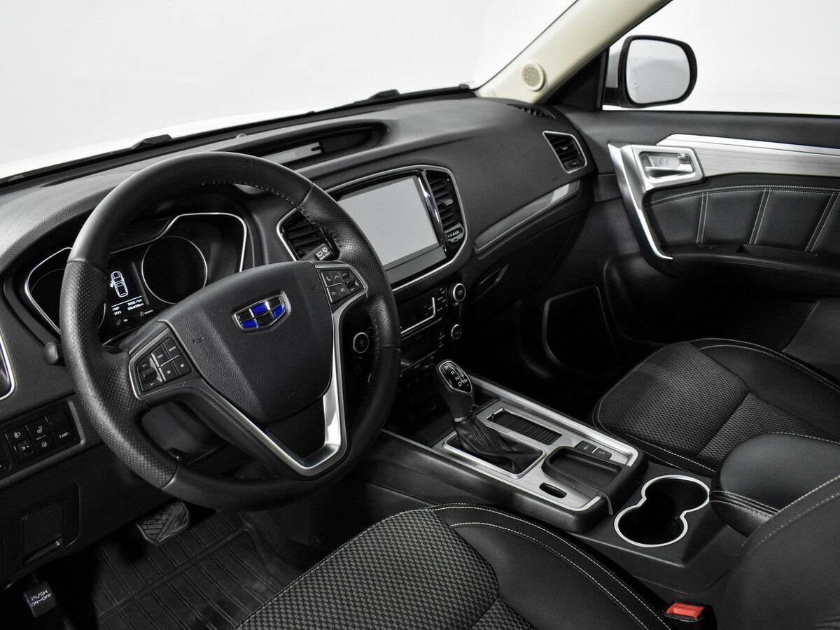 Купить Geely Emgrand X7 с пробегом. Фото: #6