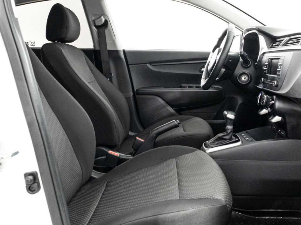 Купить Kia Rio с пробегом. Фото: #15
