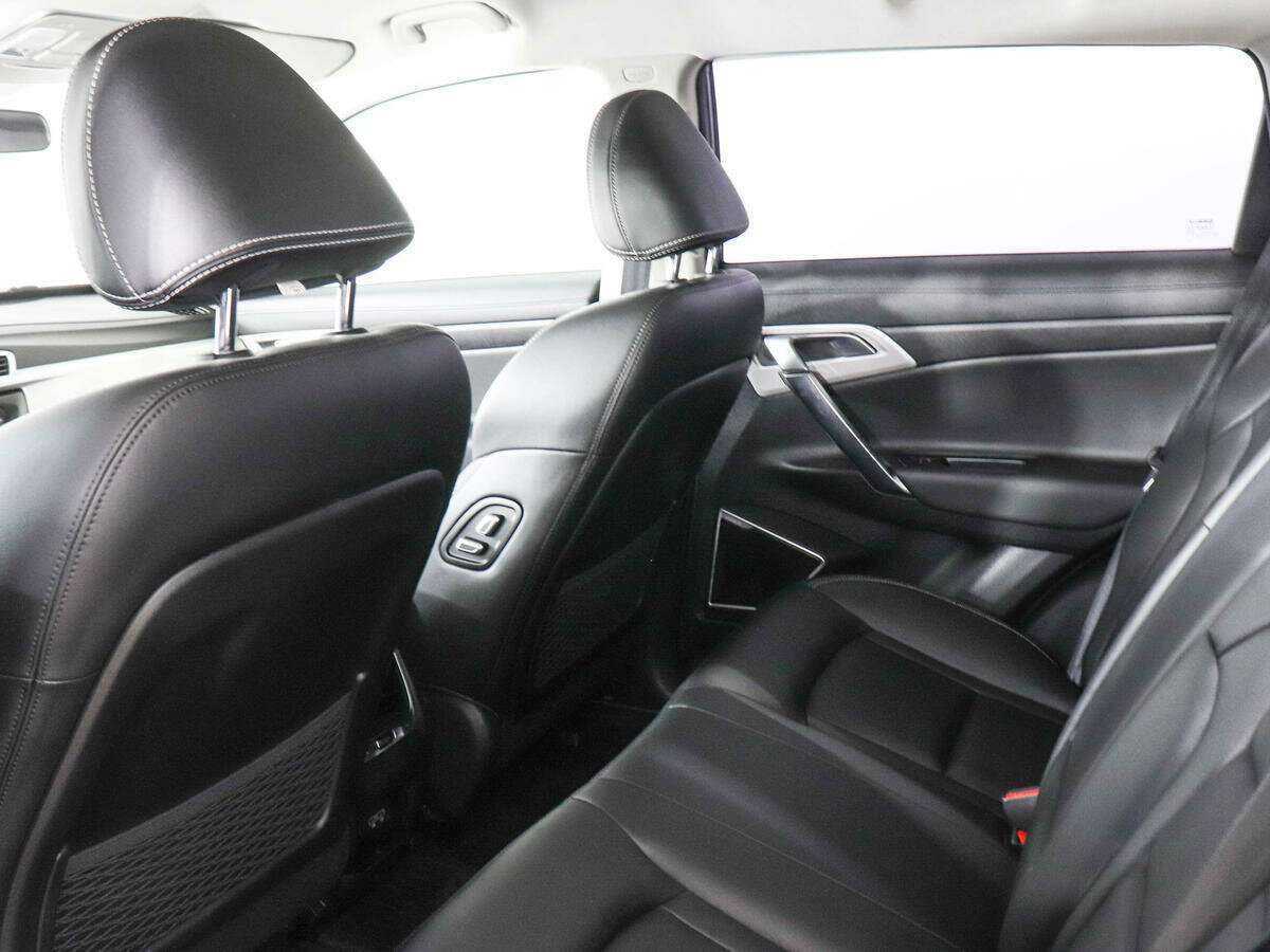 Купить Geely Atlas с пробегом. Фото: #11