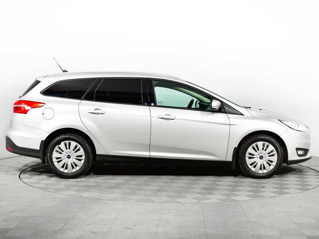 Купить Ford Focus с пробегом. Фото: #3