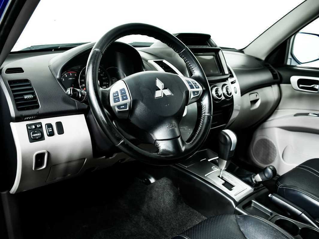 Купить Mitsubishi Pajero Sport с пробегом. Фото: #12