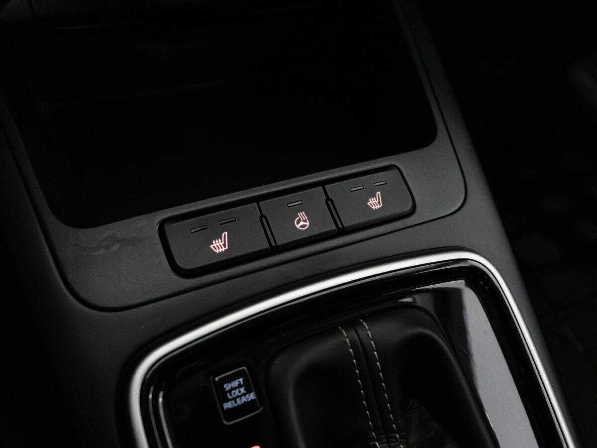 Купить Kia Rio с пробегом. Фото: #15