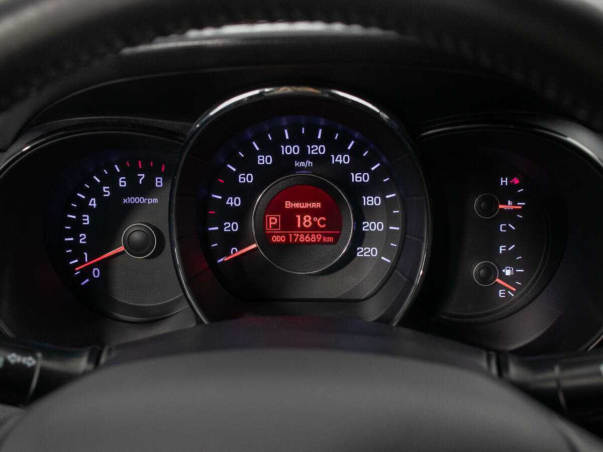 Купить Kia Rio с пробегом. Фото: #11