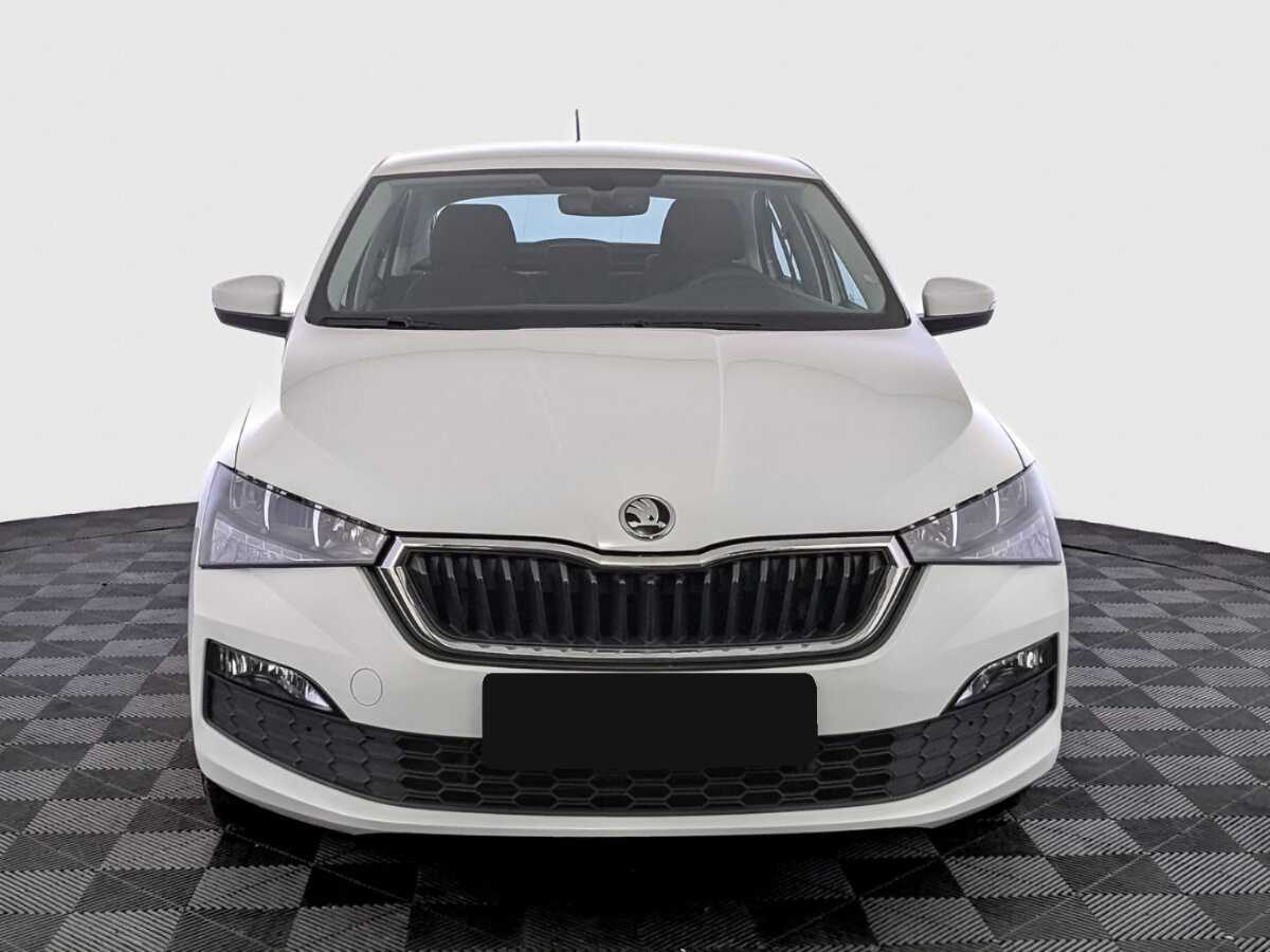 Купить Skoda Rapid с пробегом. Фото: #1