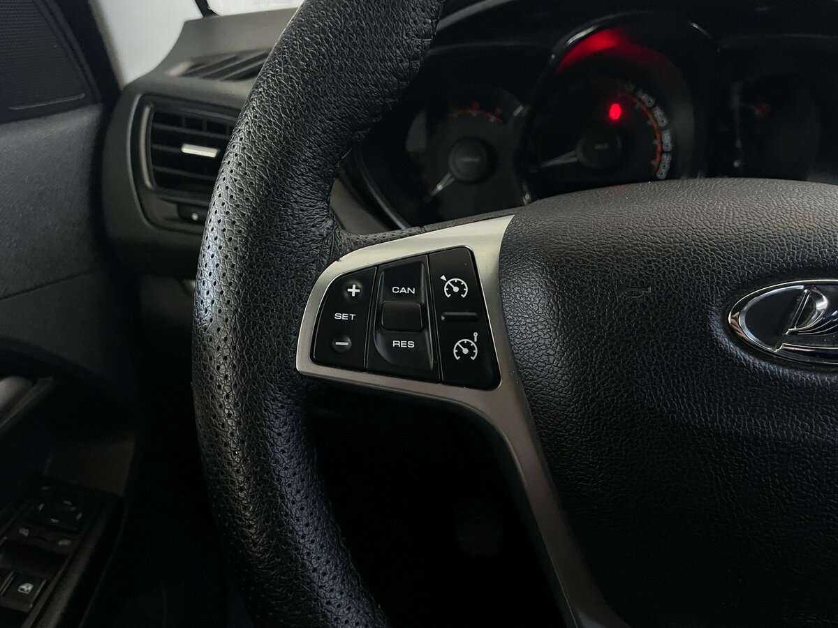 Купить Lada (ВАЗ) Vesta с пробегом. Фото: #10