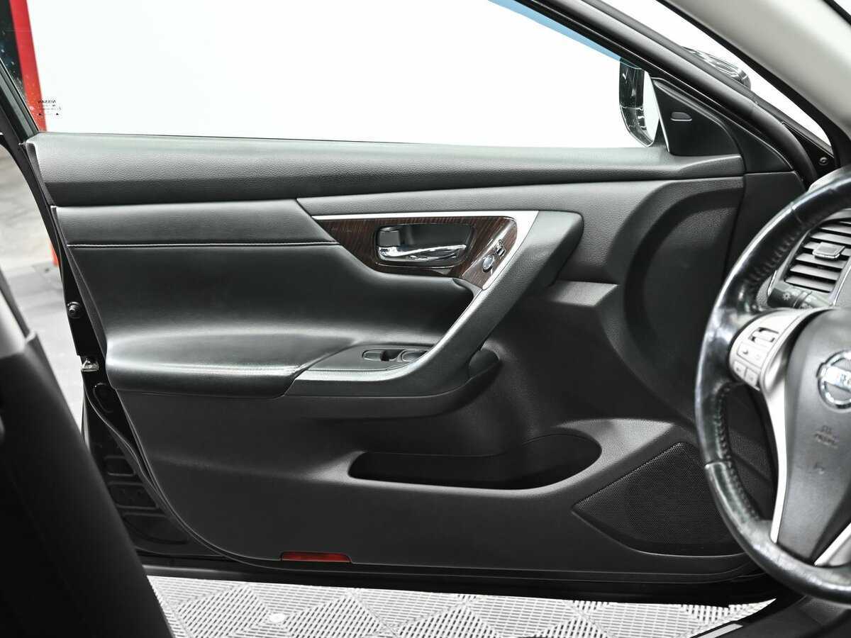 Купить Nissan Teana с пробегом. Фото: #4