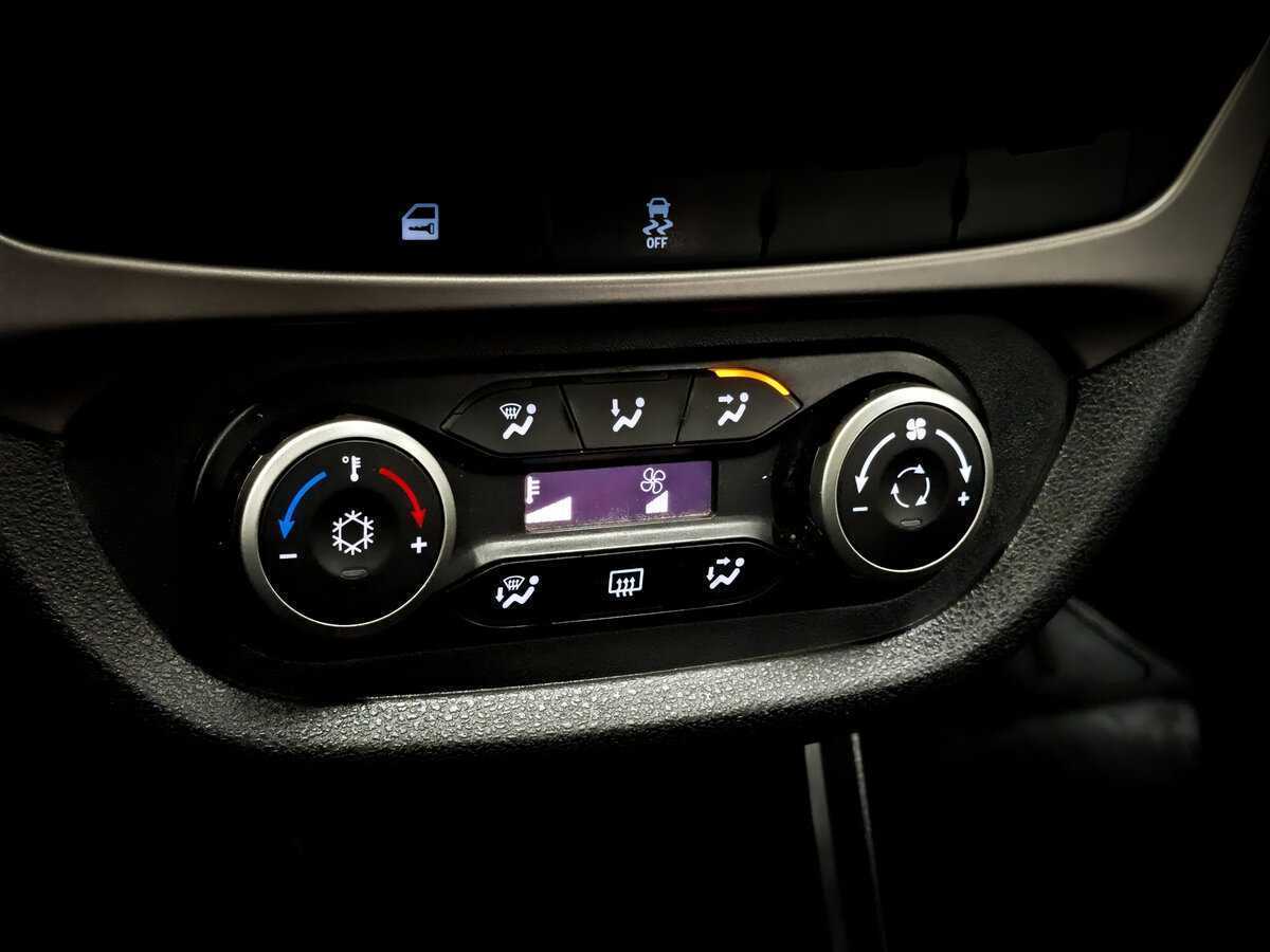 Купить Lada (ВАЗ) Vesta с пробегом. Фото: #24