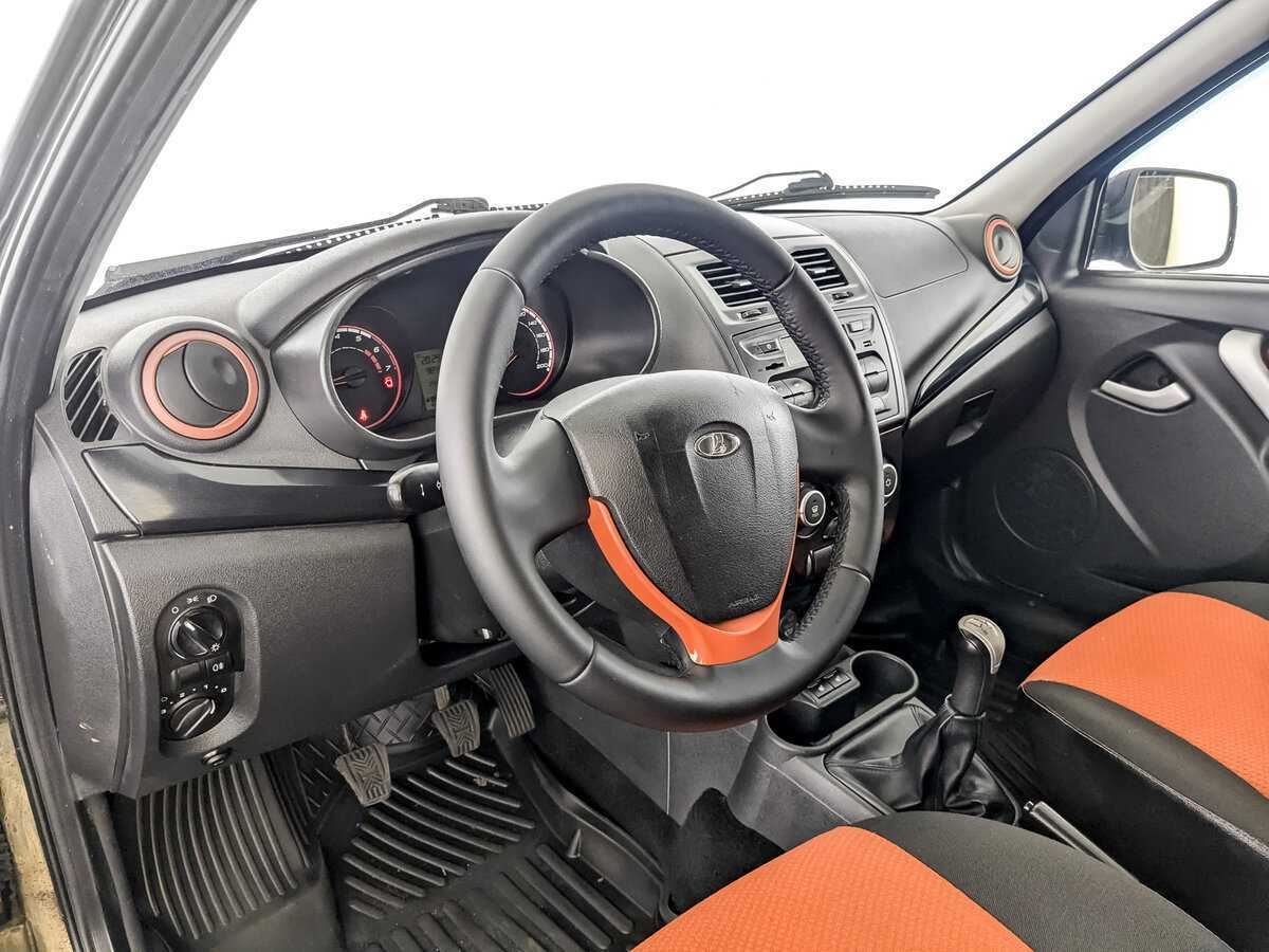 Купить Lada (ВАЗ) Kalina с пробегом. Фото: #13