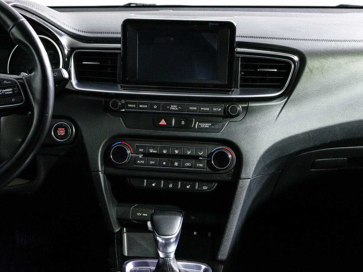 Купить Kia Ceed с пробегом. Фото: #10