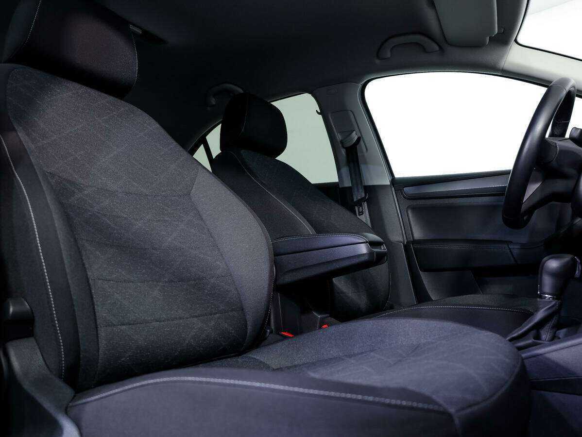 Купить Volkswagen Polo с пробегом. Фото: #10