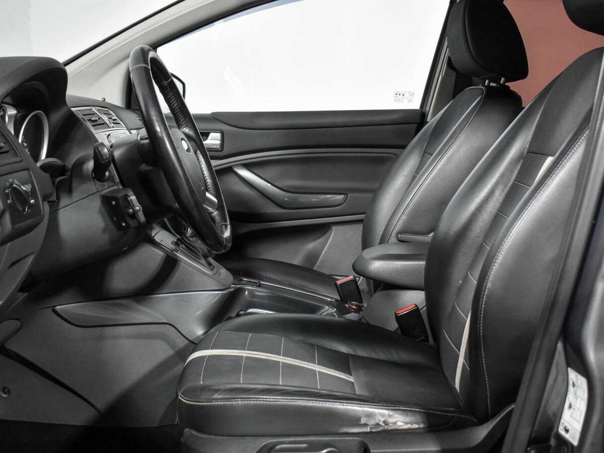 Купить Ford Kuga с пробегом. Фото: #10