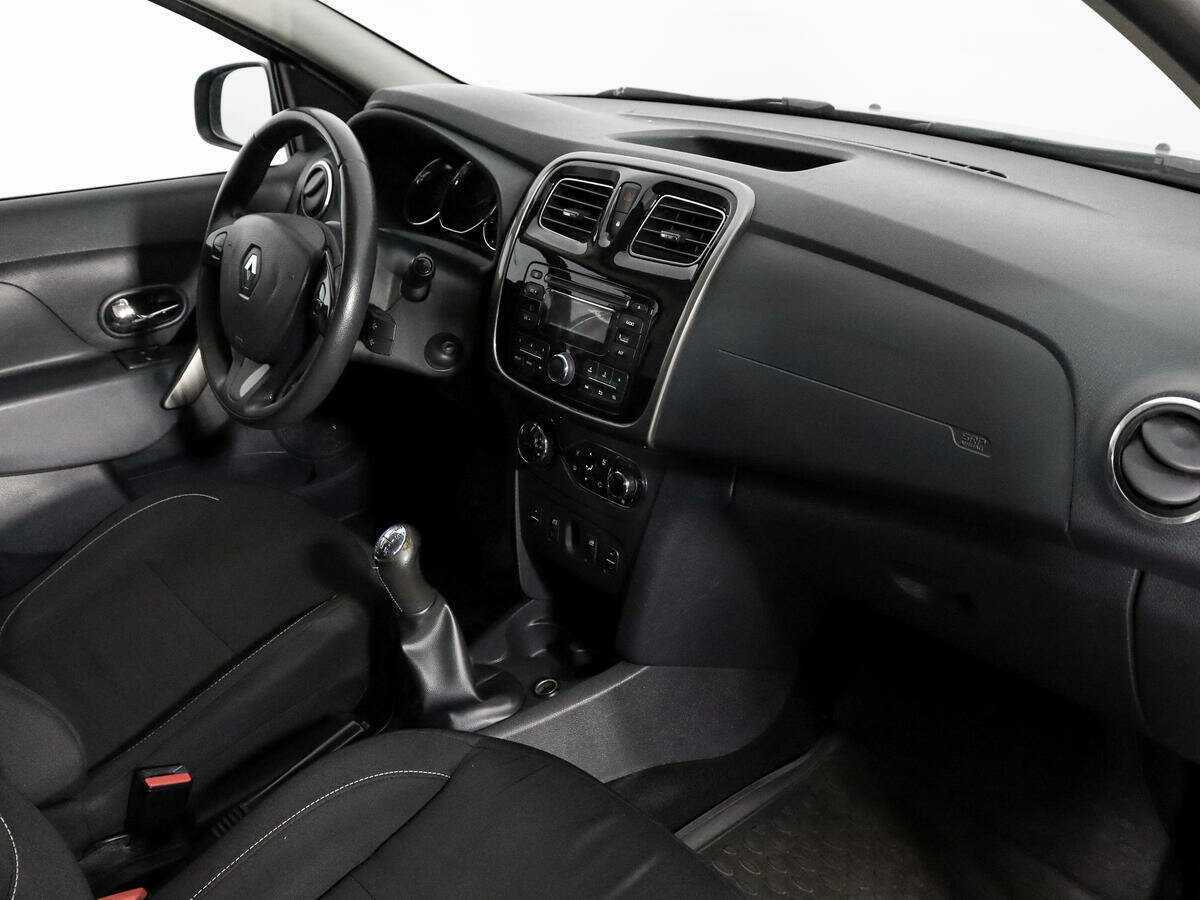 Купить Renault Sandero с пробегом. Фото: #8