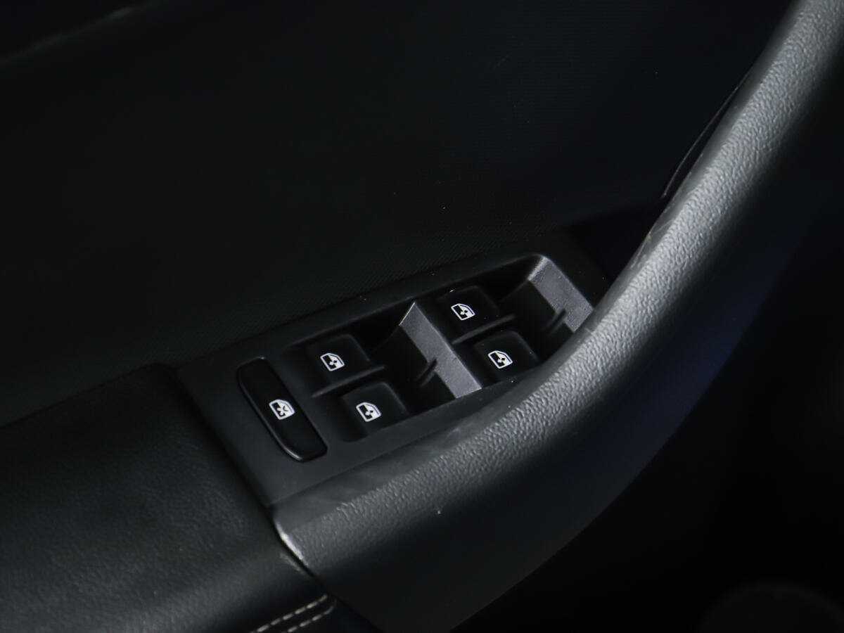 Купить Skoda Rapid с пробегом. Фото: #14