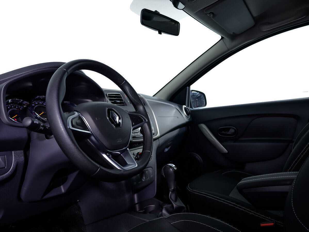 Купить Renault Sandero с пробегом. Фото: #9